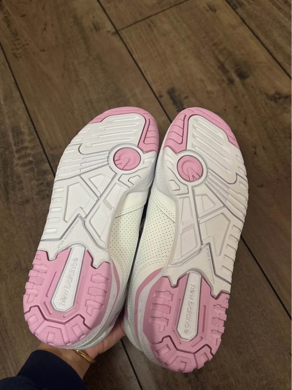 New Balance Women's 550 Sneaker - White & Pink - Picture 4 of 4